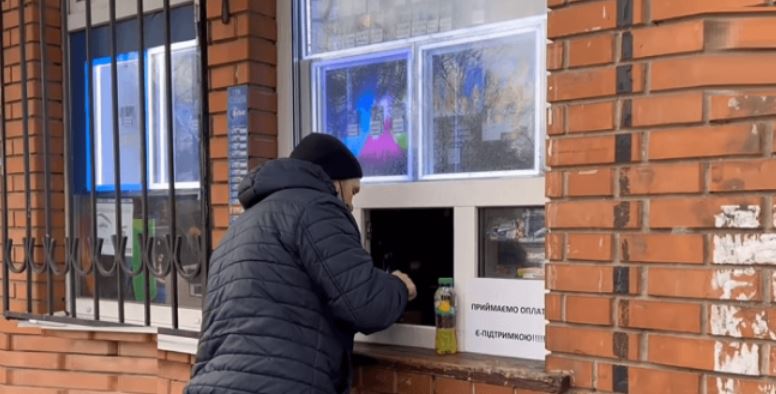 На Киевщине продавали продукты питания, сигареты и алкоголь за “ковидную” тысячу