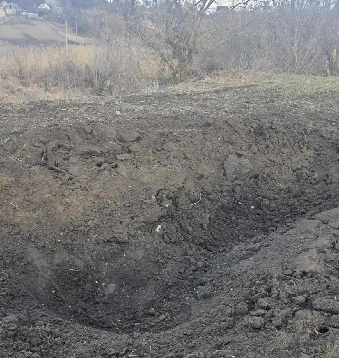 У Кагарлицькій громаді ворожий літак обстріляв село та очисні споруди