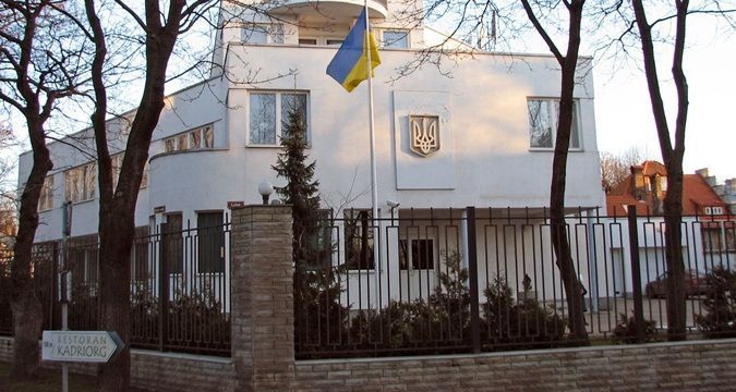 Украина призвала Турцию закрыть Босфор и Дарданеллы для кораблей РФ