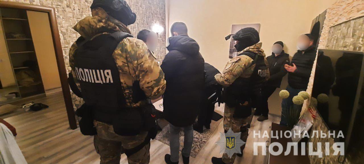Полиция Киевщины отчиталась о разоблачении подпольного бизнеса по предоставлению сексуальных услуг (фото, видео)