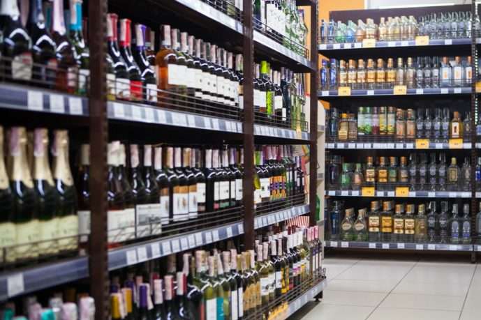 В Києві з 1 березня забороняють продаж алкогольних напоїв