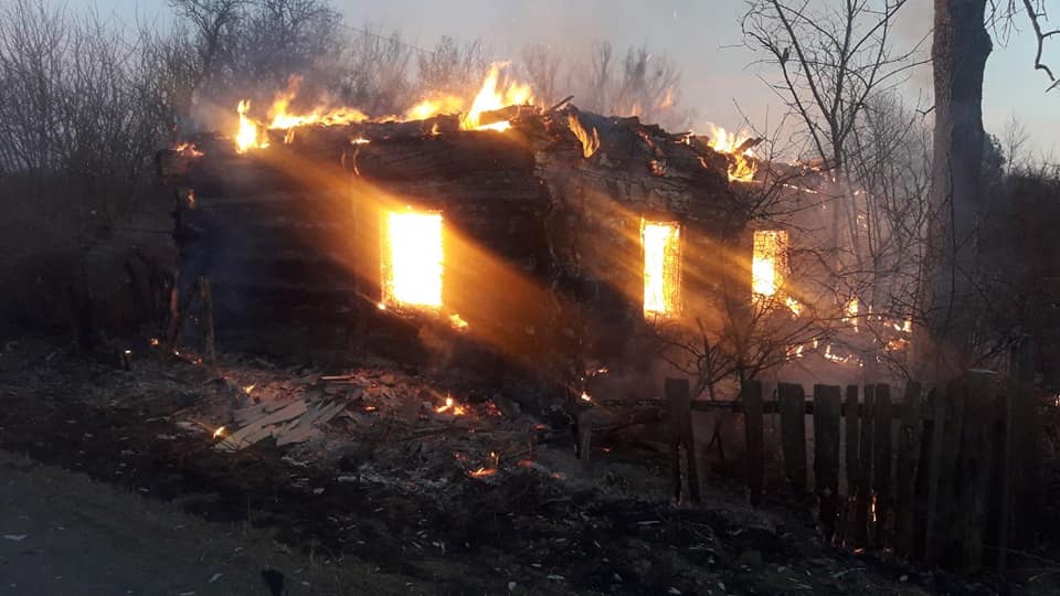 На Коростенщині внаслідок ворожого обстрілу знищено 3 житлових будинки