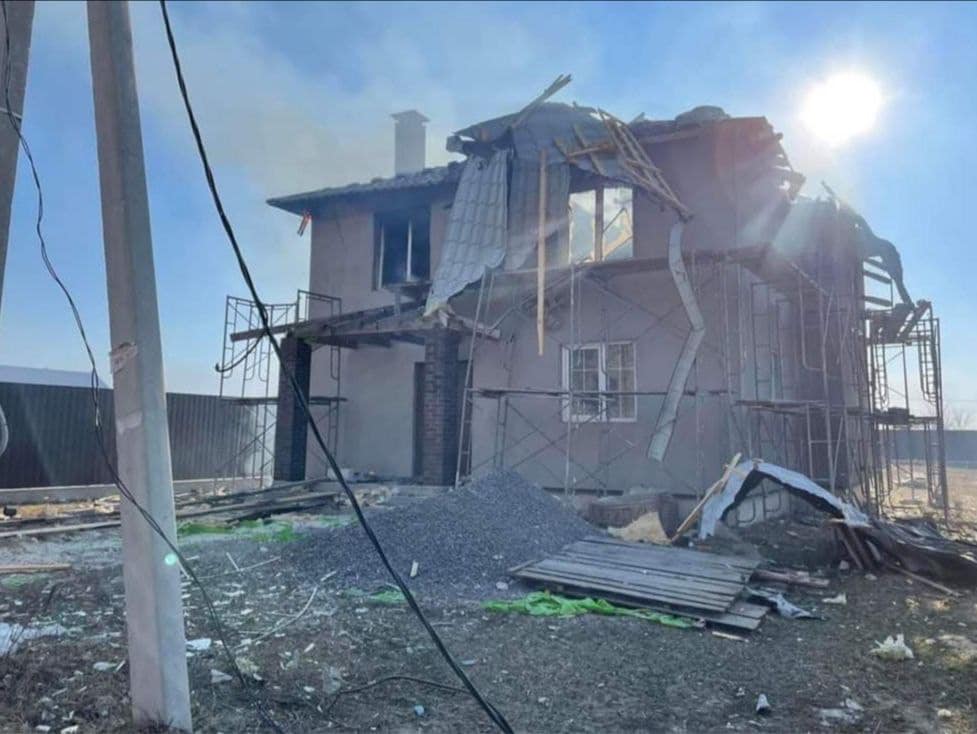 Московити обстріляли із важкої артилерії Нові Петрівці на Київщині