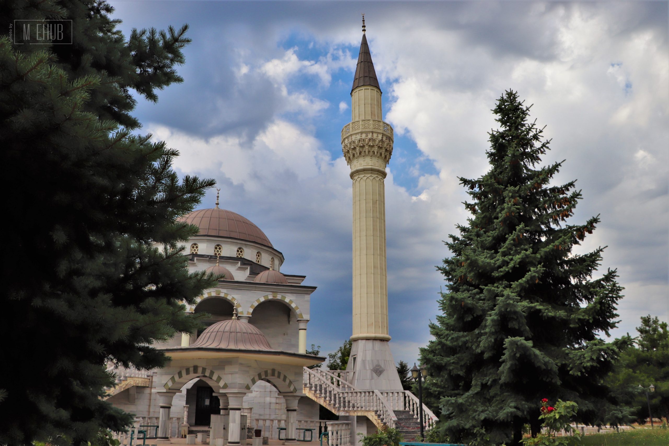 В мечеті Маріуполя, по якій ведуть обстріл, ховаються 86 громадян Туреччини,- Андрющенко