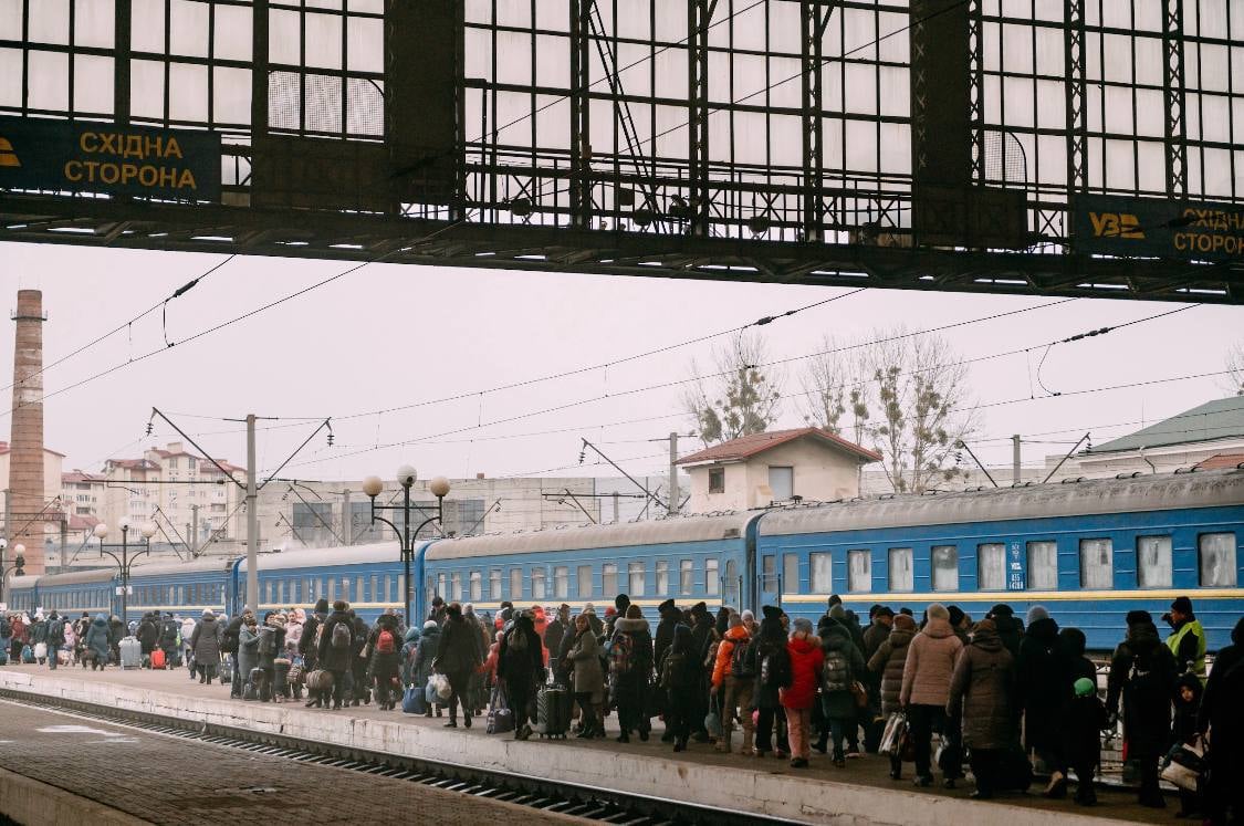 У зв’язку з обстрілом станції в центральній Україні низка поїздів змінила маршрут,- “Укрзалізниця”