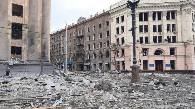 Рашисти обстріляли центр Харкова, є загиблі та поранені