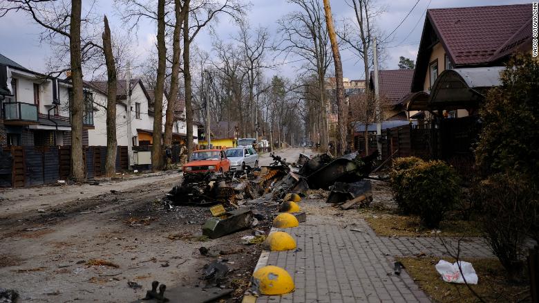 В Ірпені 300 волонтерів вже допомагають розбирати завали, мер хоче впоратися до кінця наступного тижня