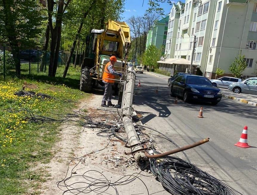 В Бучанськом та Вишгородськом районах за тиждень відновлено електропостачання для 6 тис. осель в семи населених пунктах