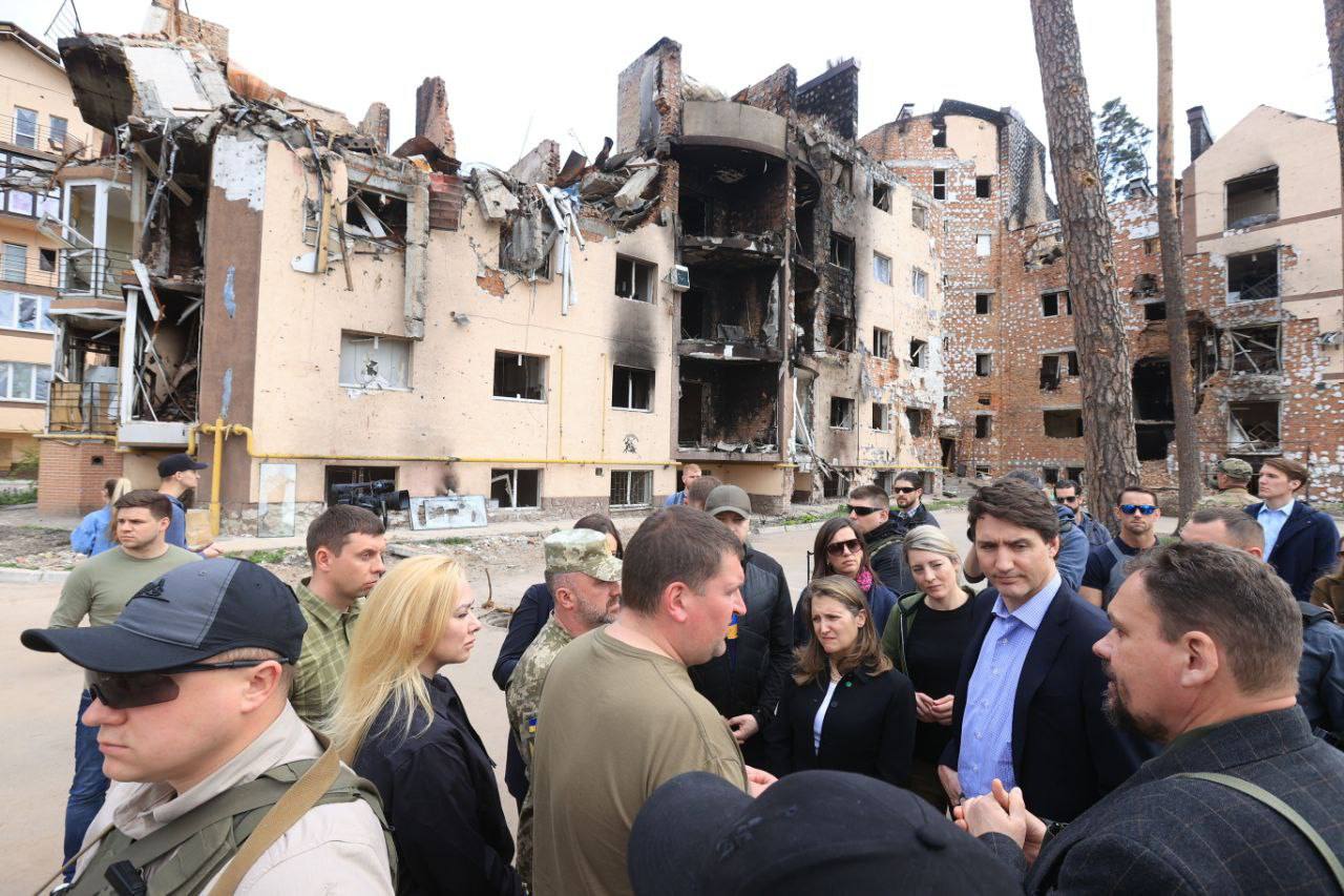 Прем'єр-міністр Канади Джастін Трюдо відвідав зруйнований Ірпінь