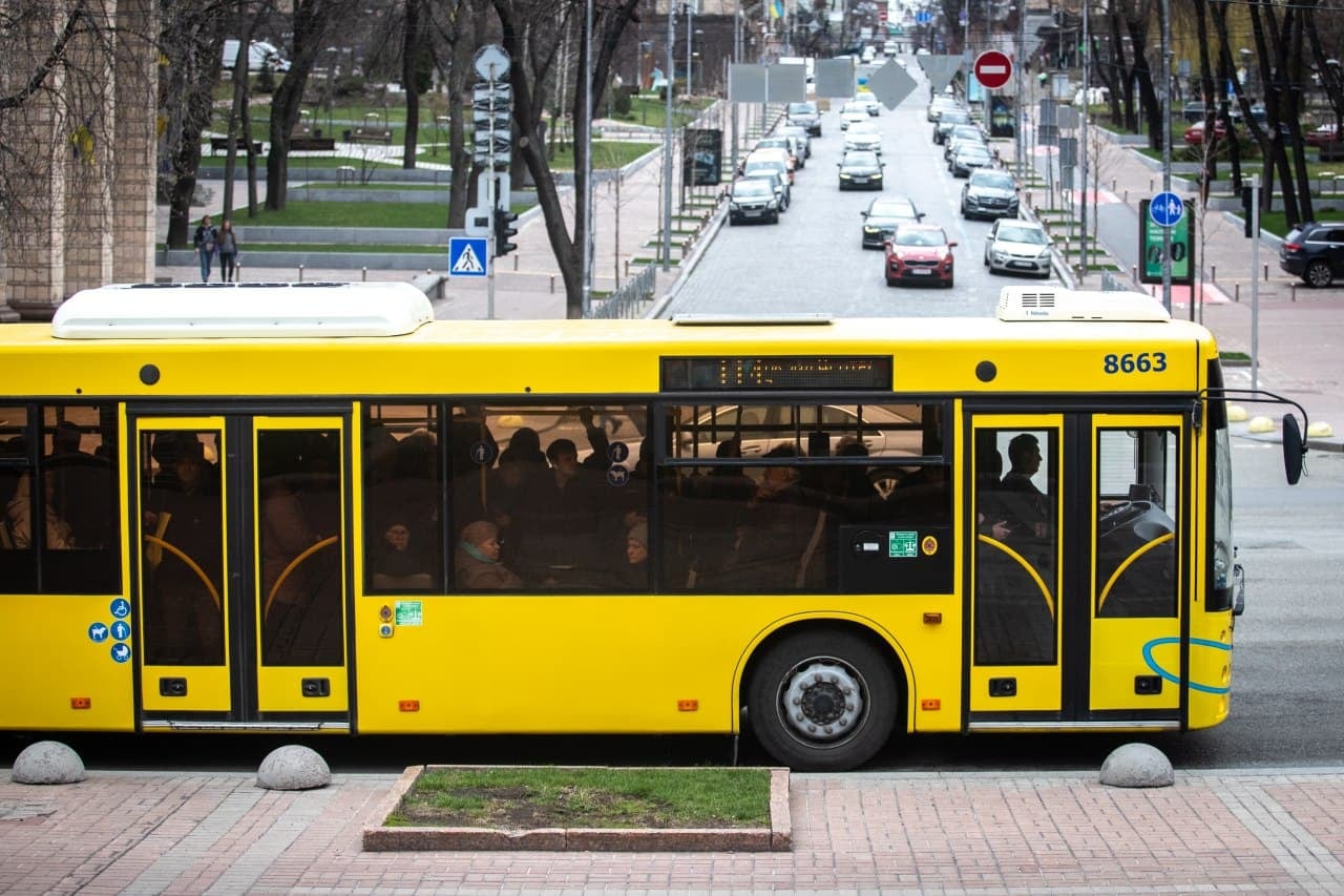 Від 16 травня проїзд громадським транспортом у Києві стане знову платним