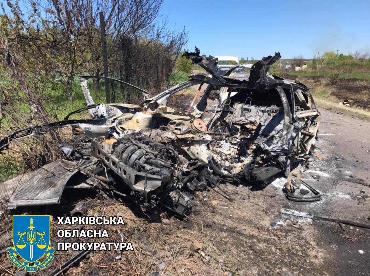 На Харківщині окупанти обстріляли колону автомобілів з мирними мешканцями: загинули чотири людини (фото)