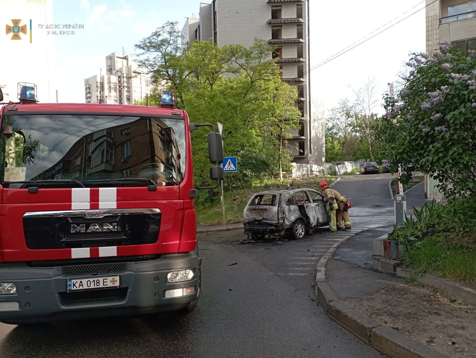 В Києві вранці горіли автомобілі, - ДСНС