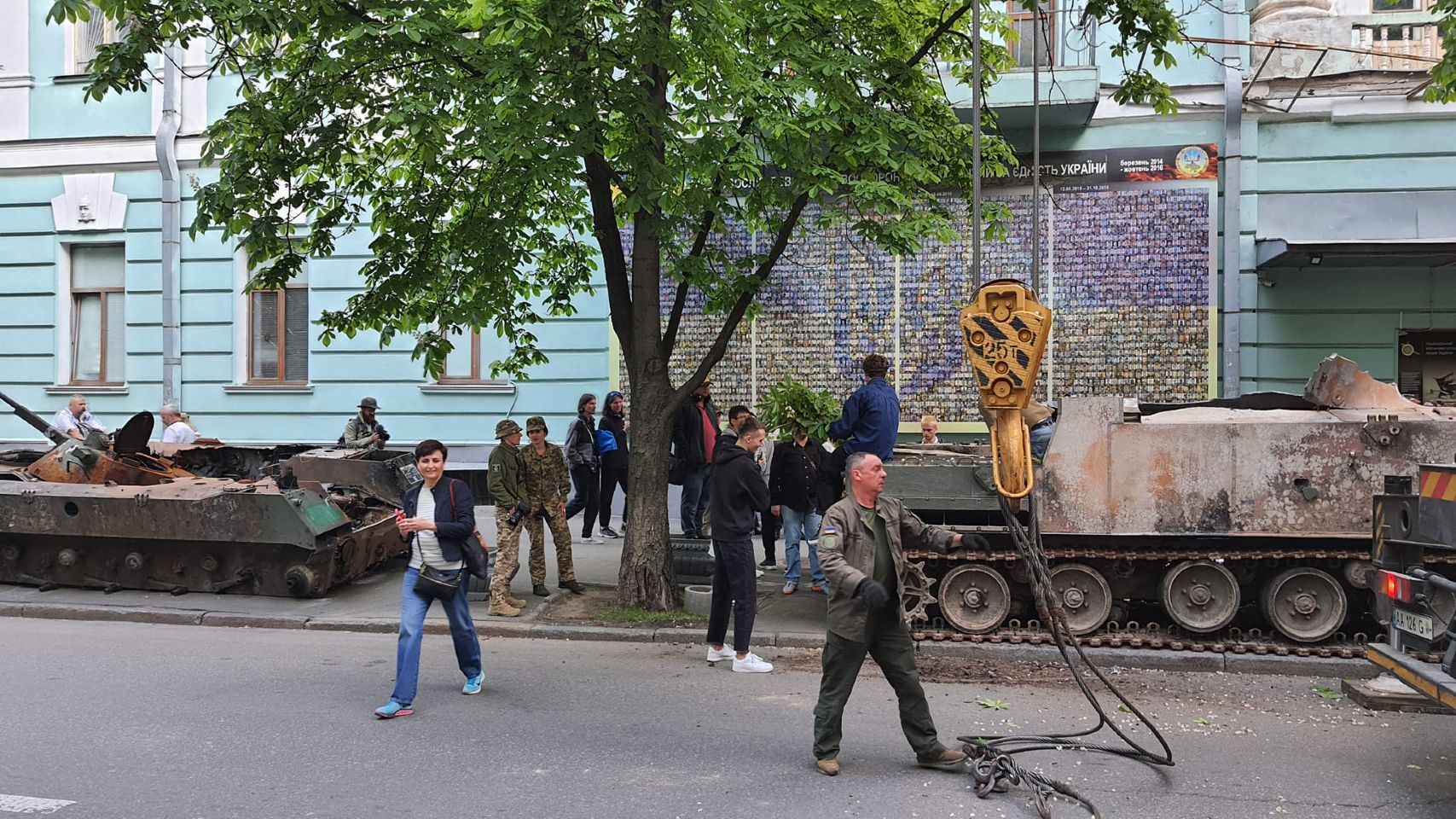 Провулок на столичному Печерську перетворили на музей російсько-української війни (фото)