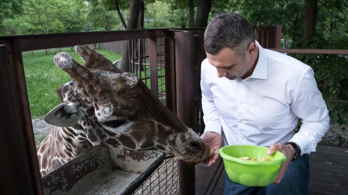 Київський зоопарк передає професійні корми постраждалим від війни звіринцям