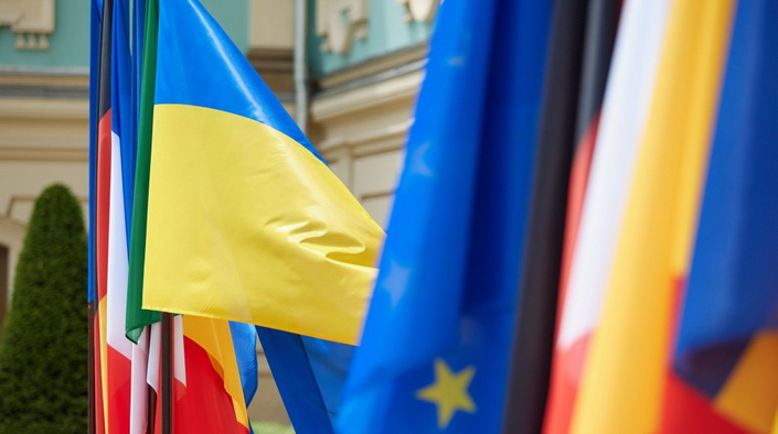 Євросоюз офіційно визнав Україну кандидатом на вступ