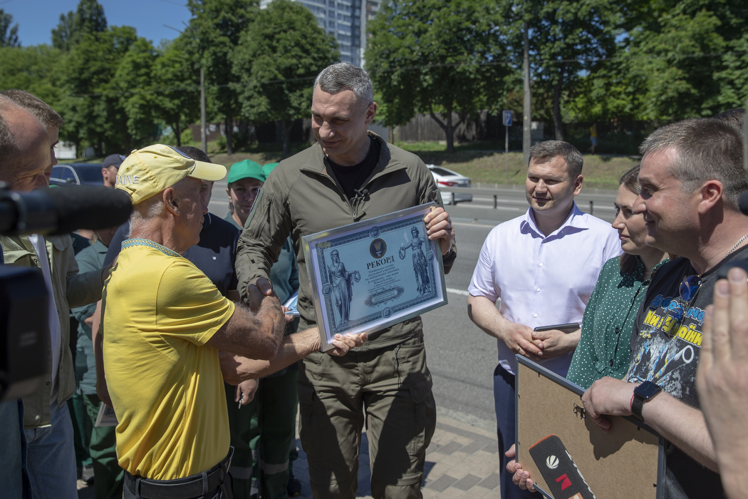 В столиці висадили клумбу “Привид Києва”, яка потрапила до Національного реєстру рекордів (фото)