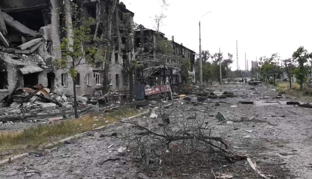 Росіяни закріплюються в районі Лисичанська, місто – у вогні, - Сергій Гайдай