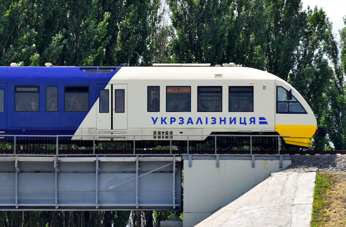 “Укрзалізниця” показала модернізований поїзд Kyiv City Express