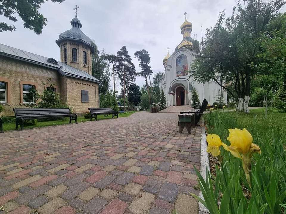 На Київщині релігійна громада у Бучі залишилась вірною московській церкві