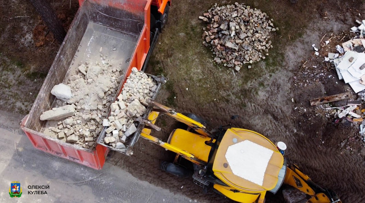 Очільник Київщини розповів про вивезення будівельного сміття з деокупованих територій (фото)