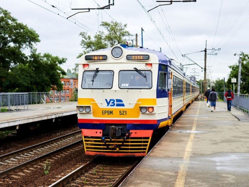 “Укрзалізниця” призначає додаткові приміські поїзди на Київщині