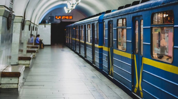 Київський метрополітен у святкові дні буде працювати у скороченому режимі