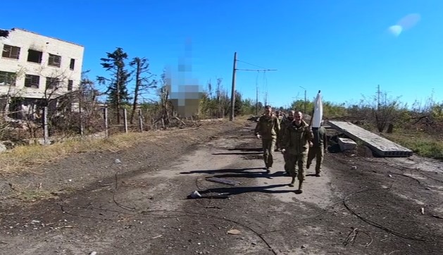 Ще 14 українських захисників повернулись з полону (відео)