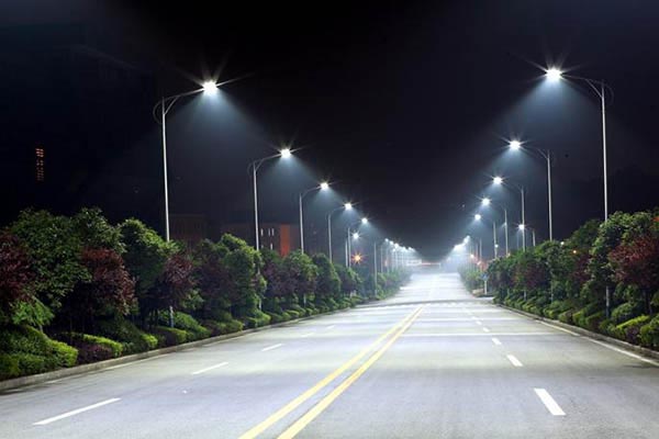 У Васильківській громаді встановили режим роботи вуличного освітлення