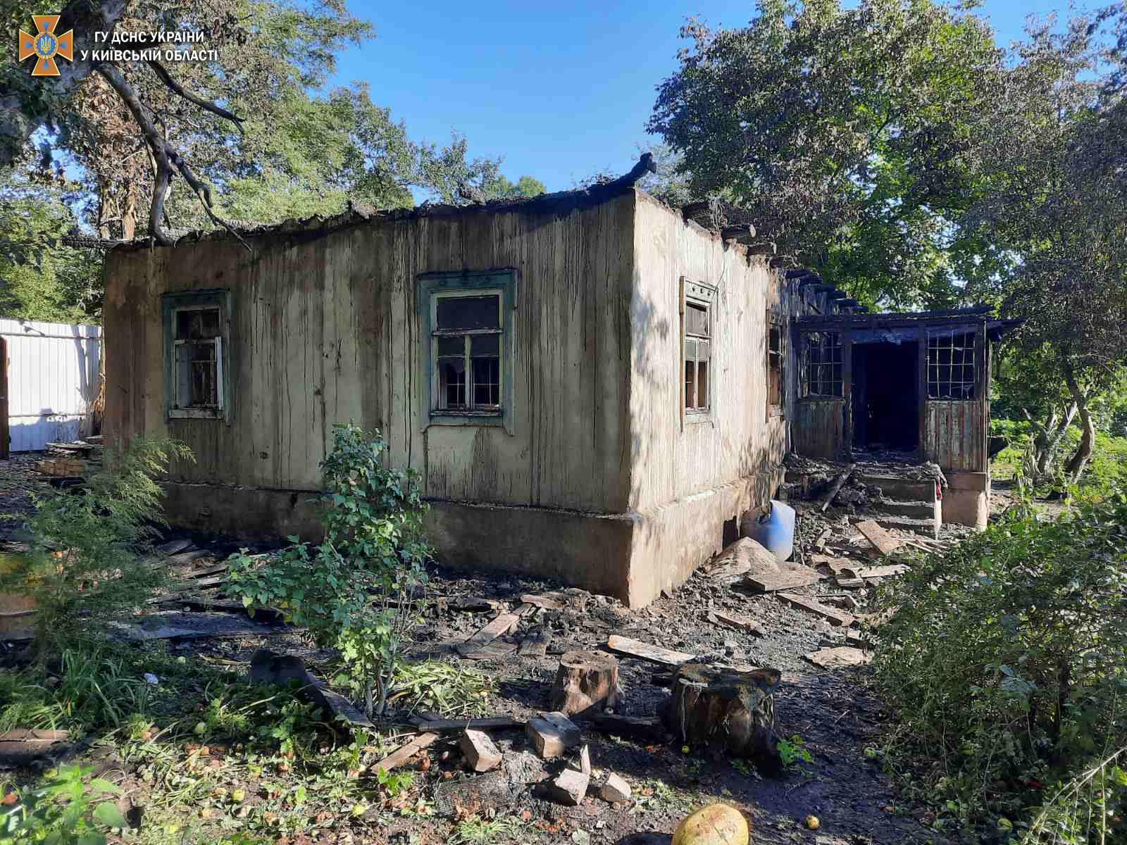 Під час гасіння пожежі в Обухівському районі Київщини було врятовано людину