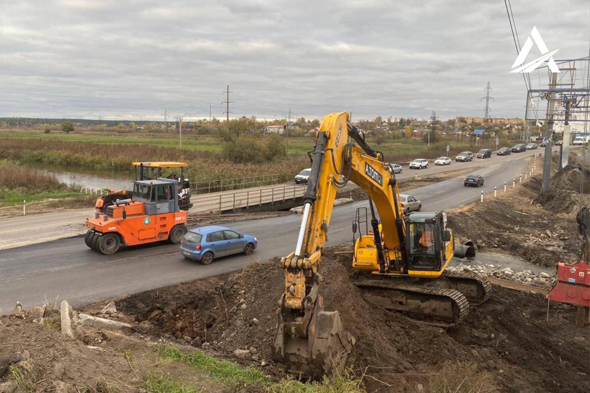 На трасі М-07 на Київщині збудували тимчасову переправу