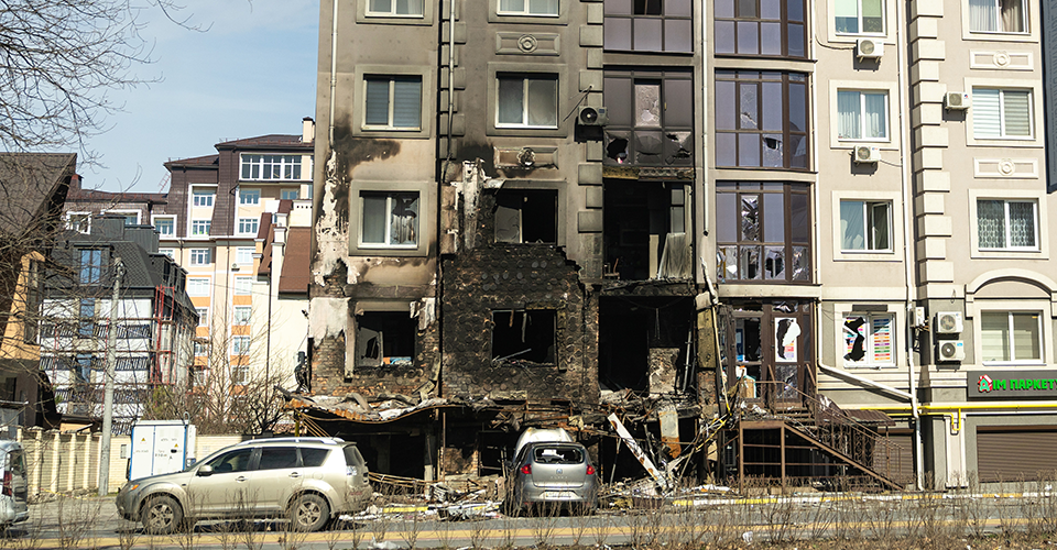 Для відновлених пошкоджених будинків Ірпеня закупили будматеріалів майже на 25 млн гривень
