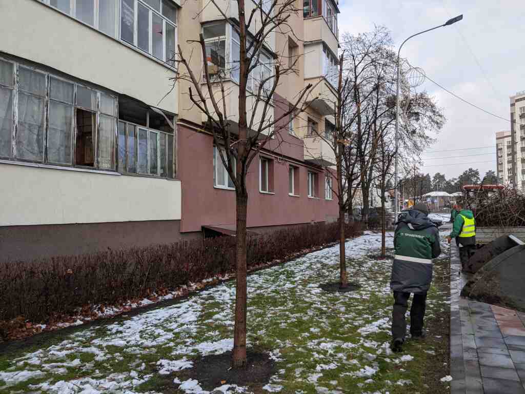 “Бучазеленбуд” придбала костюми охоронців на більше 36 тисяч гривень