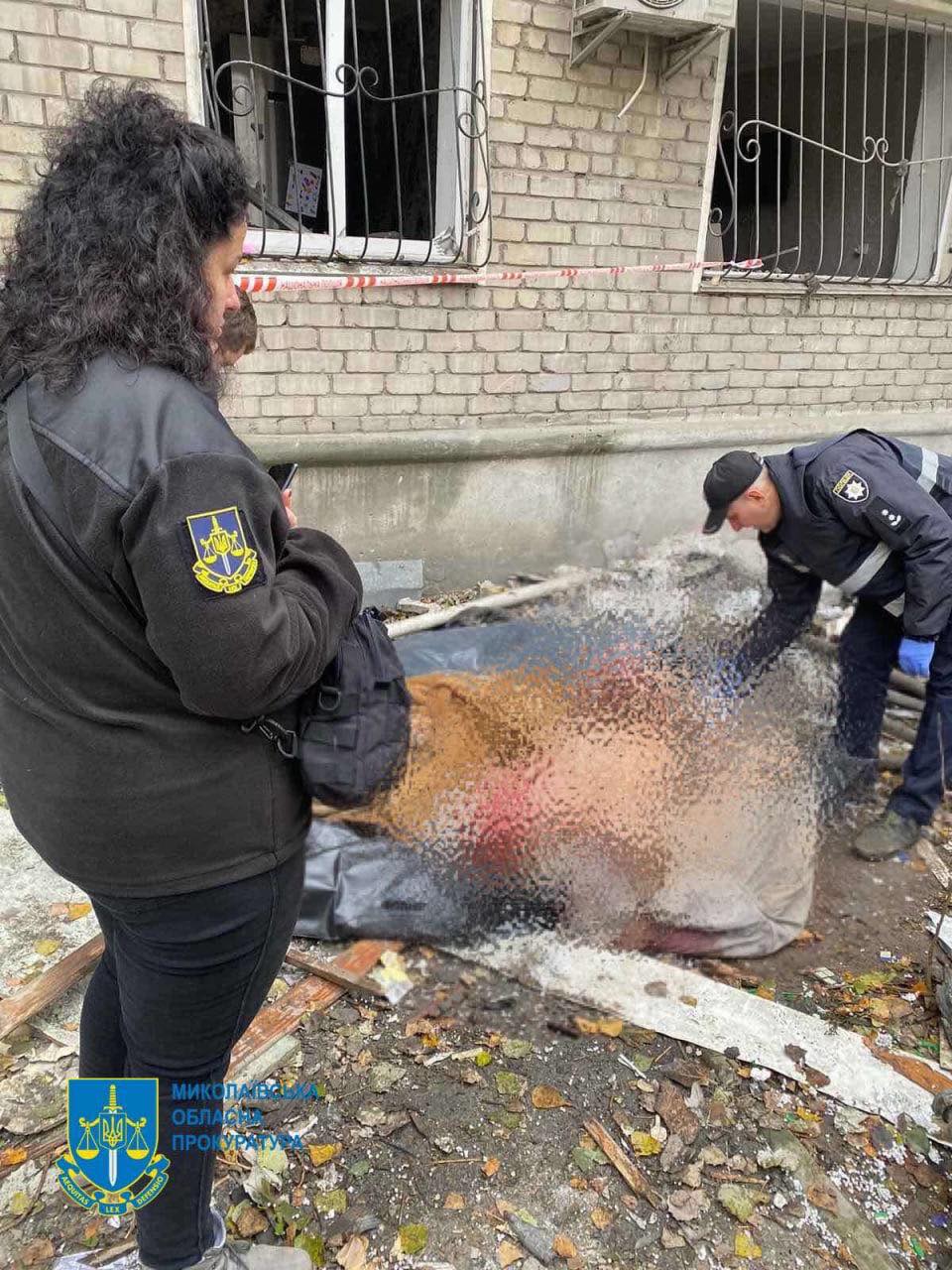 Кількість загиблих унаслідок ракетного удару по багатоповерхівці в Миколаєві сягнула 7 людей, - Офіс генпрокурора