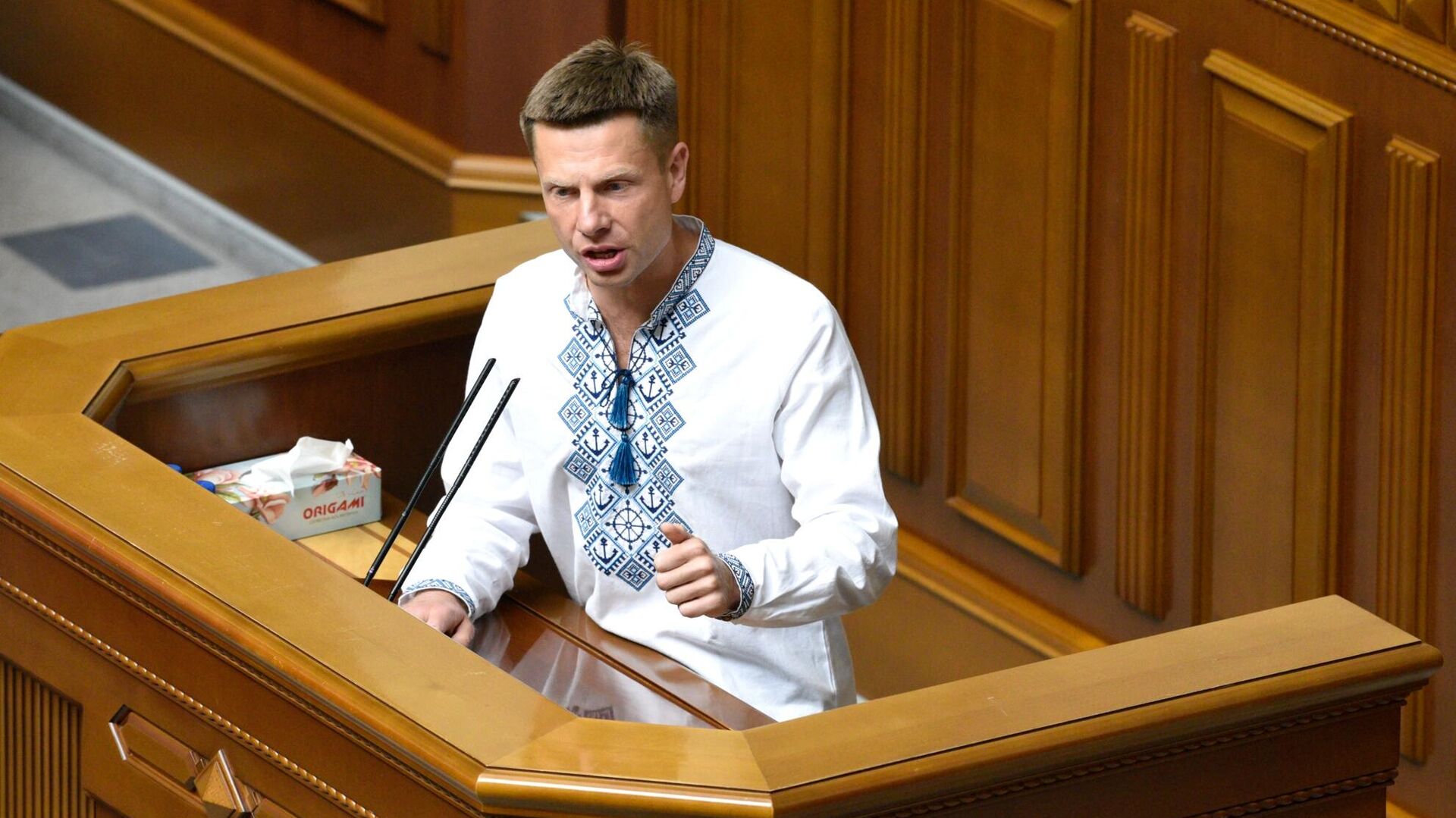 Петиція Гончаренка про позбавлення депутатів від “ОПЗЖ” мандатів набрала необхідну кількість голосів