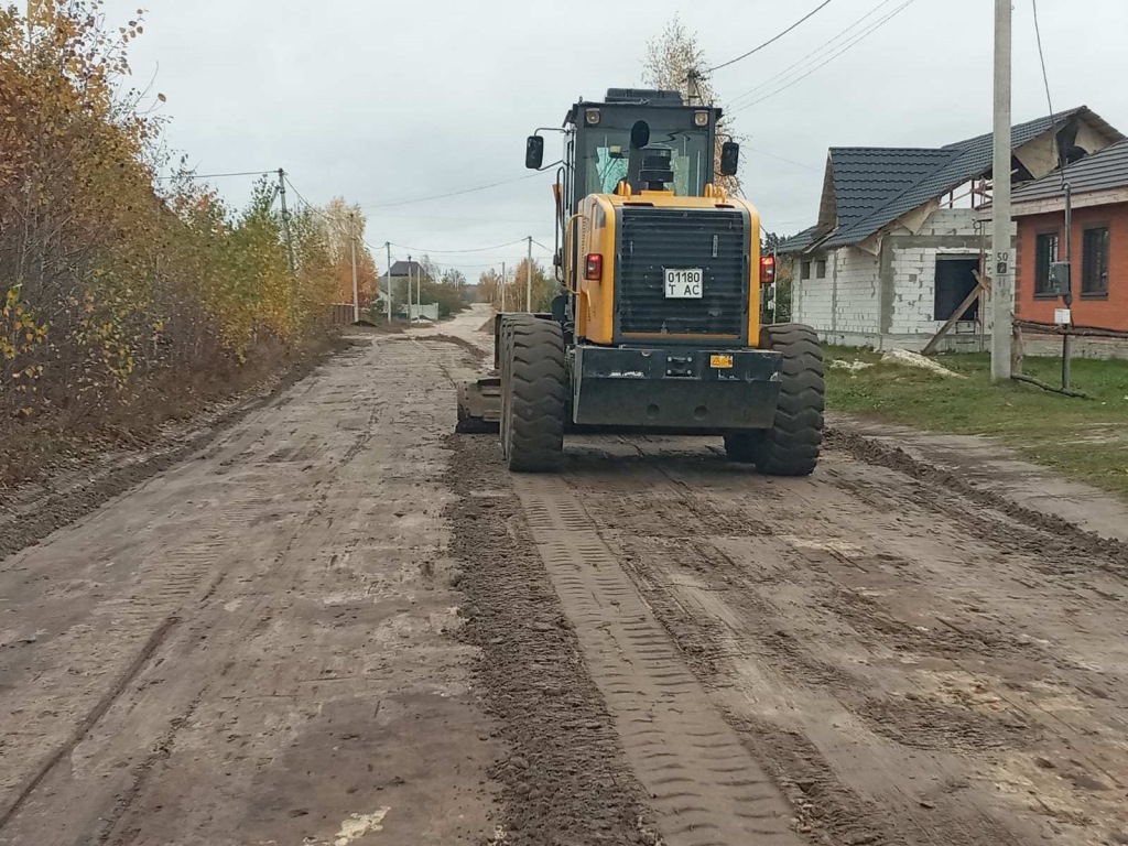 В чотирьох селах Фастівського району проведуть грейдерування доріг