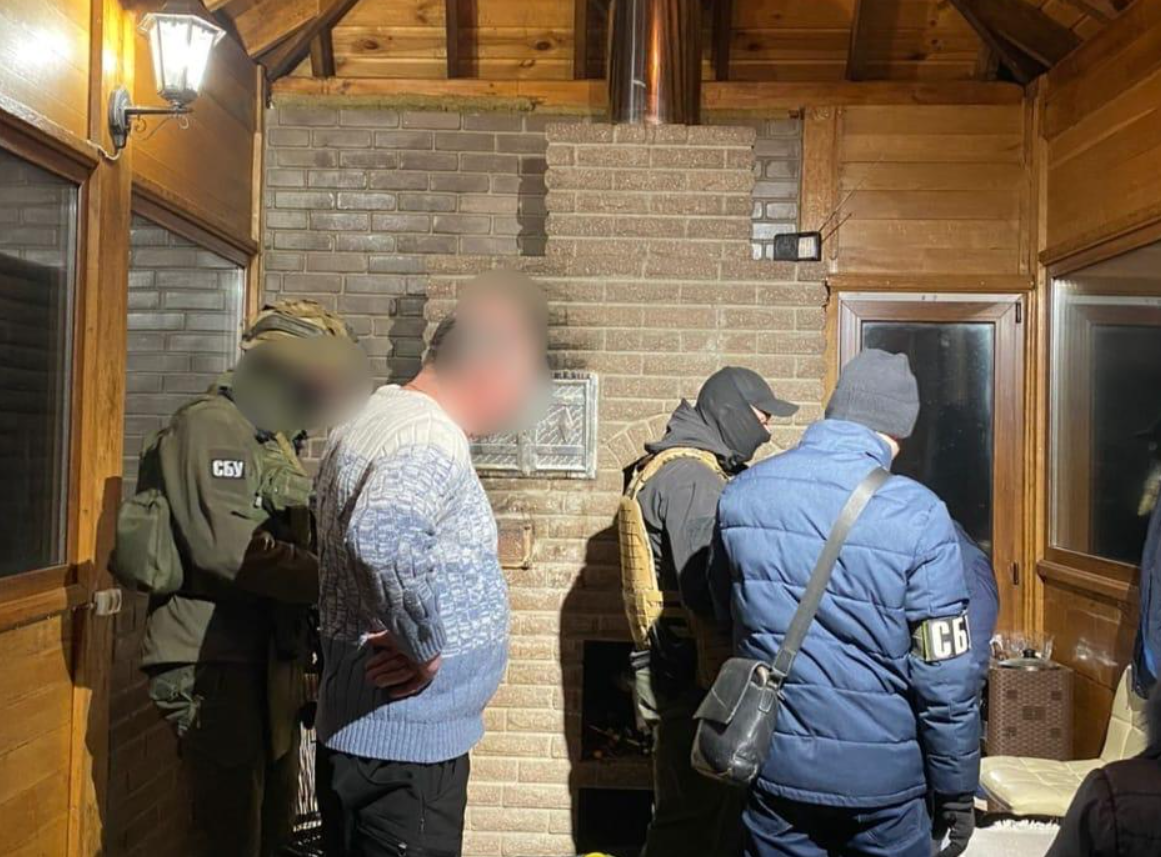 Правоохоронці повідомили мешканцю Київщини про підозру у держзраді