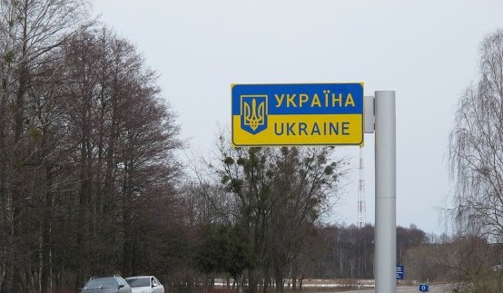 У Києві за 12 тисяч доларів виготовляли медичні довідки охочим втекти за кордон військовозобов'язаним чоловікам