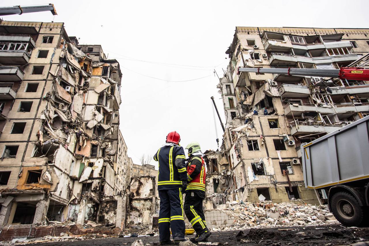 Кількість поранених внаслідок ракетного удару по багатоповерхівці в Дніпрі зросла до 79 осіб