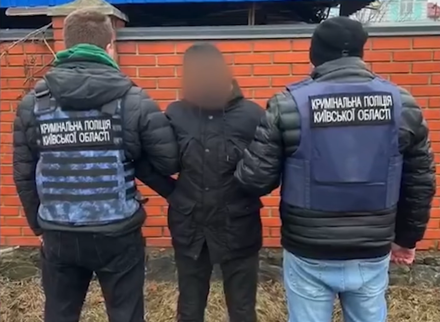 У Бородянці затримали чоловіка, який збував бойові гранати (відео)