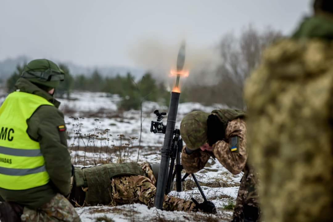 Авіація та артилерія ЗСУ завдали 4 удари по районах зосередження ворога та уразили 3 пункти управління, 4 райони зосередження окупантів, - Генштаб