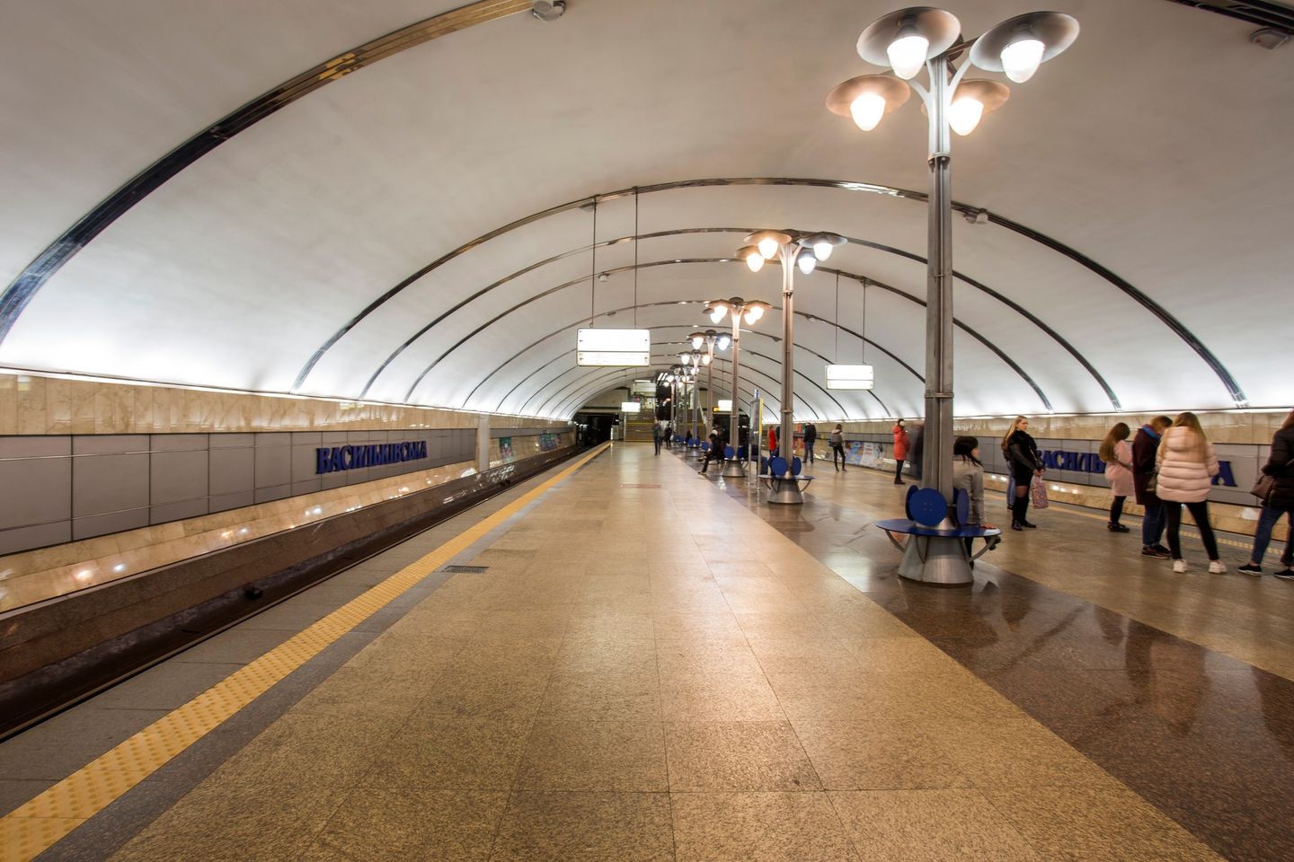 Від суботи, 1 квітня, на станції метро “Васильківська” запрацює інший вестибюль