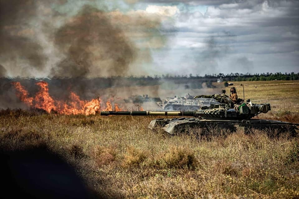 За добу ЗСУ ліквідували 700 окупантів, 4 танки та 9 бронемашин, - Генштаб