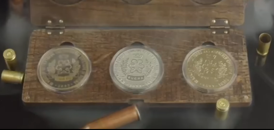 “Зроблено в Бучі”: на Київщині з переплавлених російських гільз виготовляють пам`ятні монети (відео)