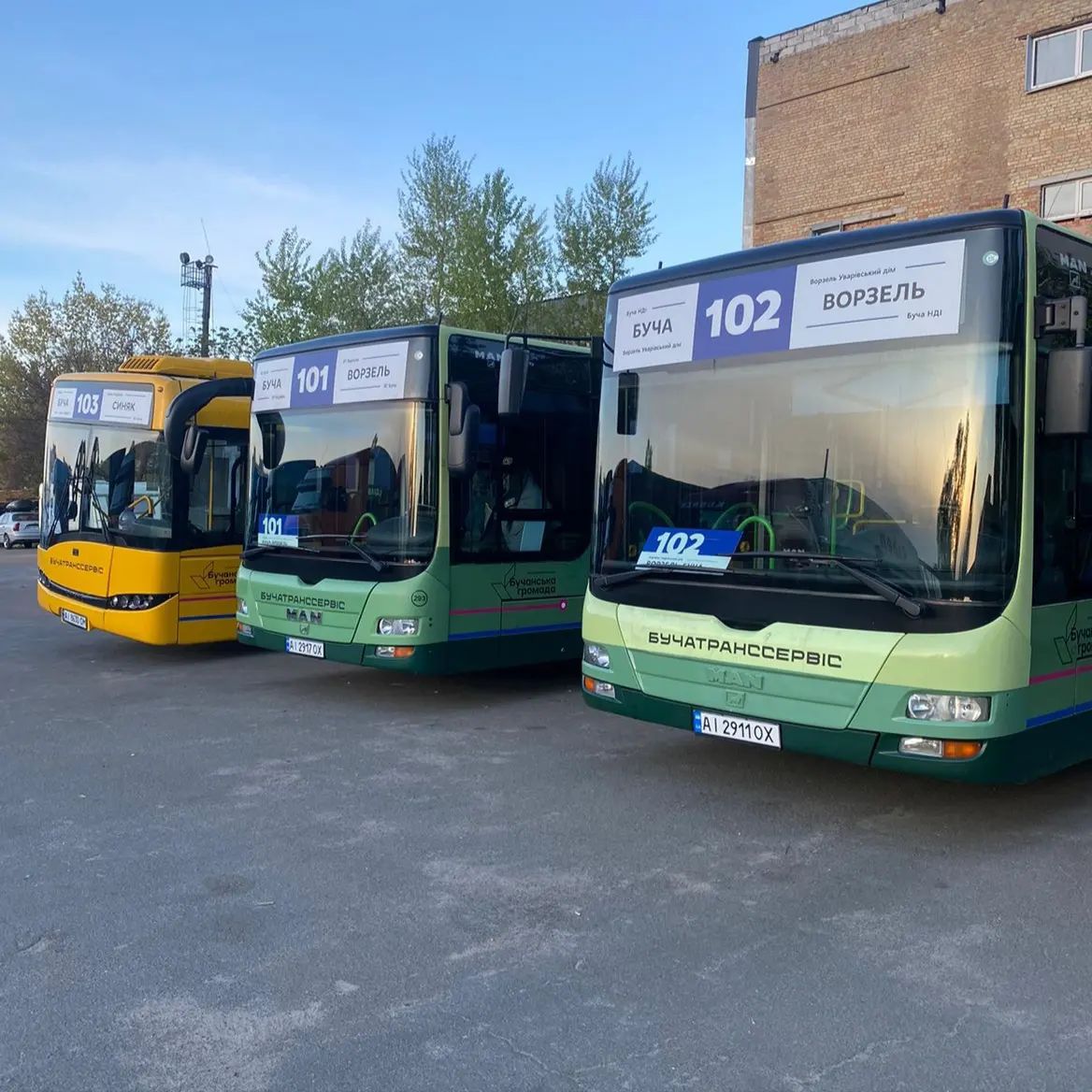 Сьогодні в Бучі запустили нові автобусні маршрути (тарифи)