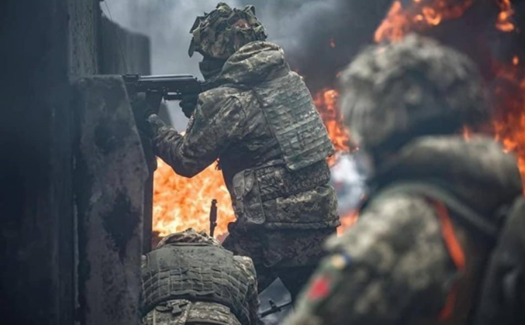 Генштаб ЗСУ: Найзапекліші бої тривають за Бахмут та Мар’їнку