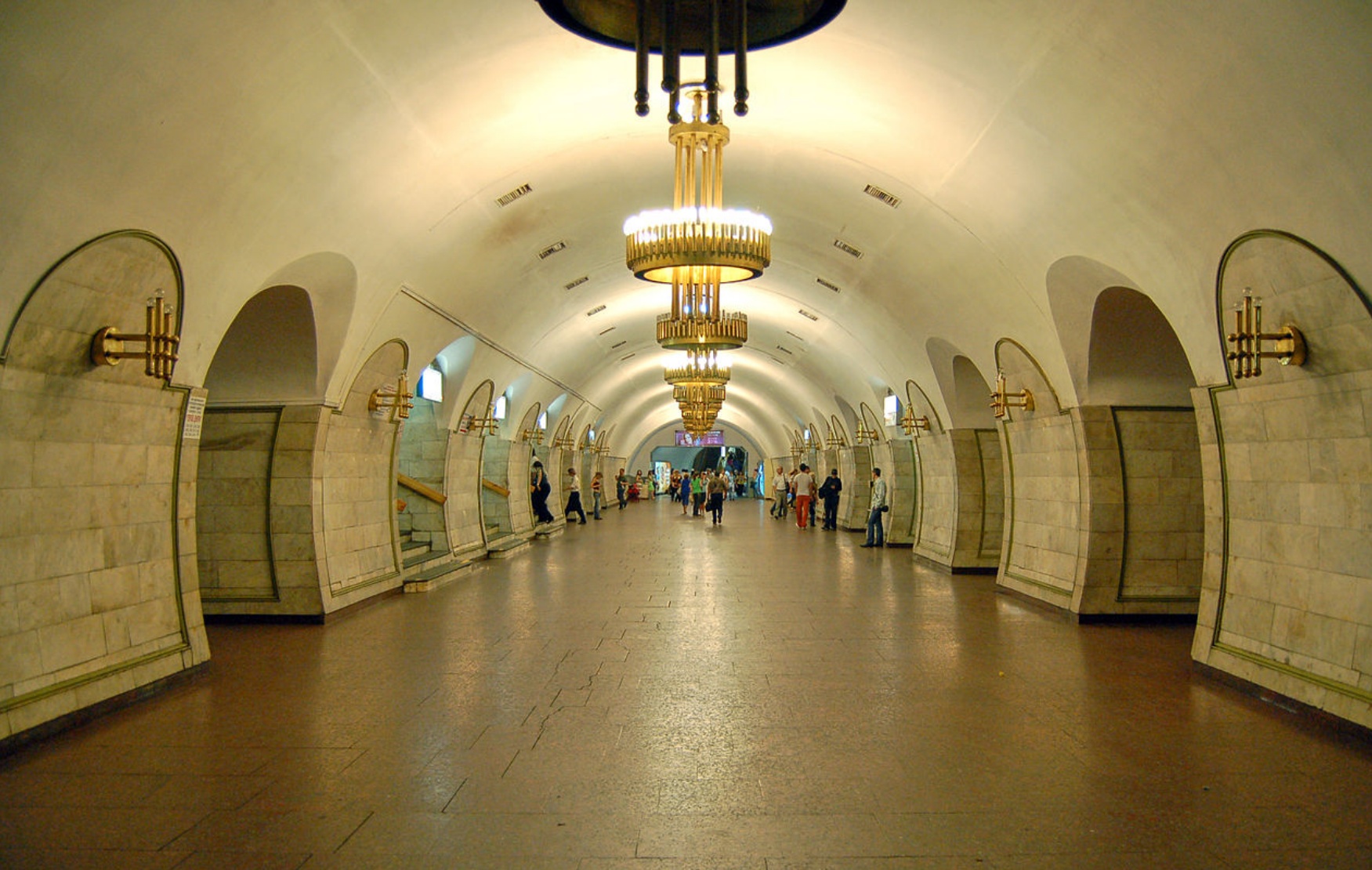 Столична підземка без Толстого: Київрада перейменувала станції метро