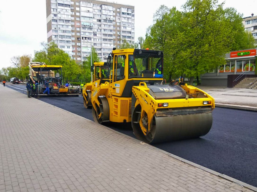 На деяких столичних вулицях поклали новий асфальт (адреси)