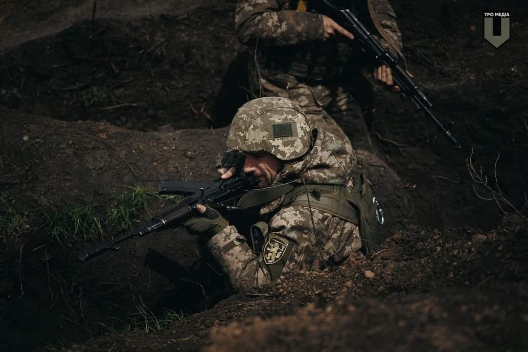 Протягом доби окупанти вели безуспішні наступальні дії у місті Бахмут, - Генштаб ЗСУ