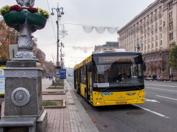 У Києві з наступного тижня наземний транспорт у разі оголошення тривоги довозитиме пасажирів до найближчого укриття