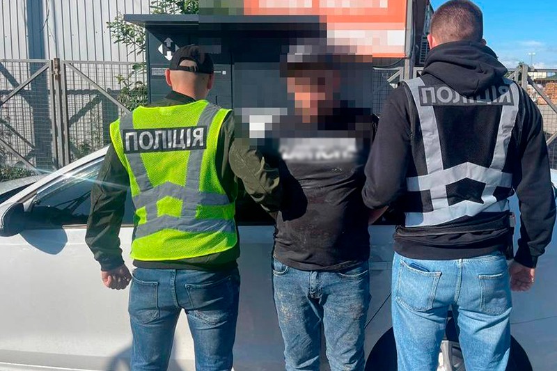 У Києві в наркоторговців вилучили центнер канабісу та кілька тисяч набоїв (фото, відео)